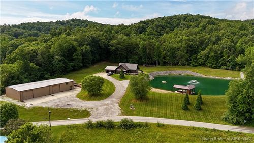 11207 N Haleysburg Rd, Vallonia, IN, 47281-7924 | Card Image