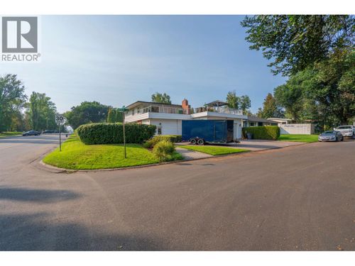 1689 Birch St, Prince George, BC, V2L1B3 | Card Image
