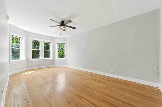 APT-3 - 3302 W Crystal St, Condo with 3 bedrooms, 2 bathrooms and 1 parking in Chicago IL | Image 5