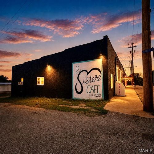 103 E State Road H, Stoutland, MO, 65567-9454 | Card Image
