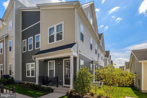 25524 Red Cherry Dr, ALDIE, VA, 20105-6094 | Card Image