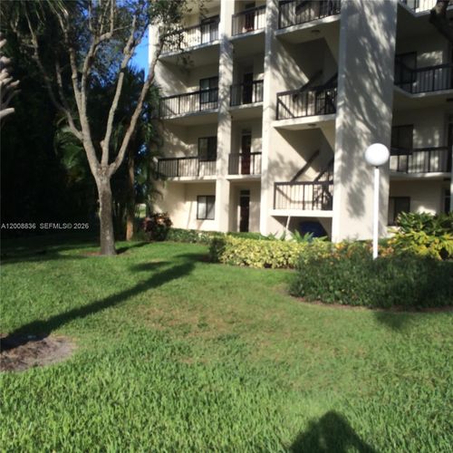 101-2500 Presidential Way, West Palm Beach, FL, 33401-1203 | Card Image