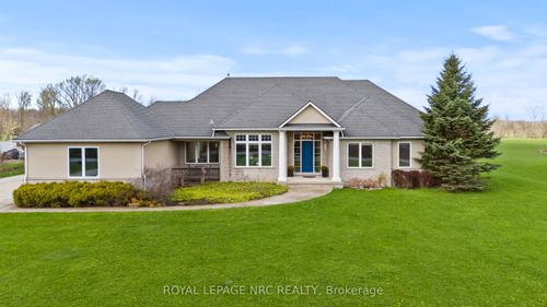 2615 Miller Rd, Niagara Falls, ON, L2G0N2 | Card Image