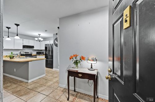 48 Creek Ct, Cotati, CA, 94931-5122 | Card Image