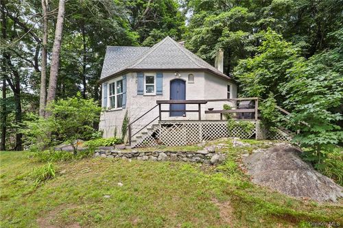 17A Sunset Dr, Bedford Hills, NY, 10507-1817 | Card Image