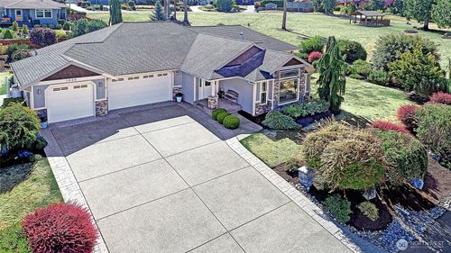 1030 Kingswood Dr, Camano Island, WA, 98282-6680 | Card Image