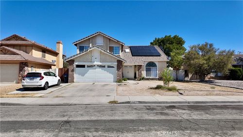2335 Langhorn St, Lancaster, CA, 93535 | Card Image