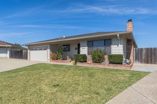 1519 Los Altos Way, Salinas, CA, 93906 | Card Image
