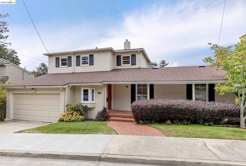 1001 Park Ln, Piedmont, CA, 94610-1124 | Card Image