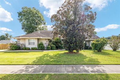 3215 Se 23rd Avenue, House other with 3 bedrooms, 2 bathrooms and null parking in Ocala FL | Image 3