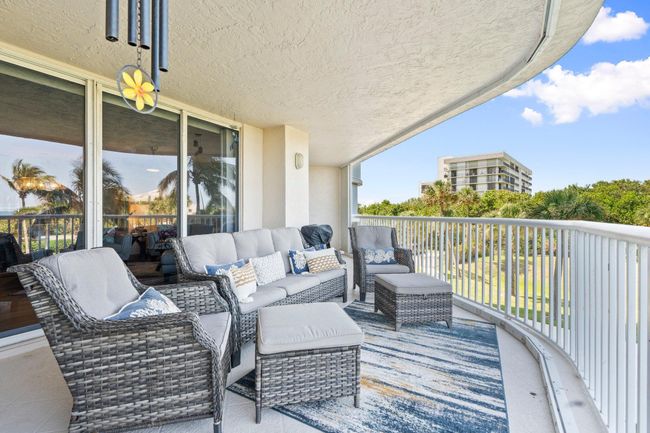 APT-3-4 - 5051 N Highway A1a, Condo with 3 bedrooms, 2 bathrooms and null parking in Hutchinson Island FL | Image 24