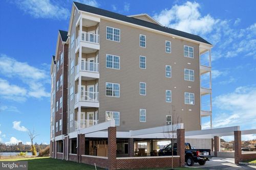 16444 River View Dr, BRISTOL, PA, 19007 | Card Image