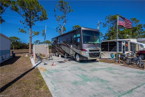 243 Caravan Cir, NORTH FORT MYERS, FL, 33903-7321 | Card Image