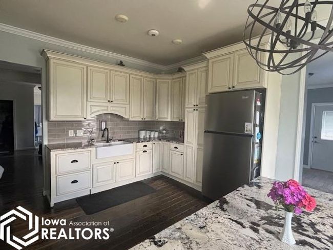 20170 Highway 2, Home with 5 bedrooms, 4 bathrooms and null parking in Bloomfield IA | Image 6
