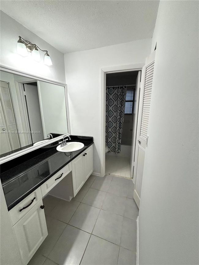 120 Roselle Ct, Home with 3 bedrooms, 2 bathrooms and null parking in Royal Palm Beach FL | Image 22