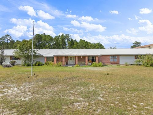 46 Veterans Ln, Freeport, FL, 32439-3350 | Card Image