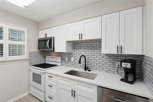apt-31b-6700 Roswell Rd, Atlanta, GA, 30328-2539 | Card Image