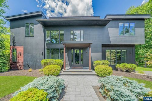 176 Edson Ter, Franklin Lakes, NJ, 07417-2036 | Card Image