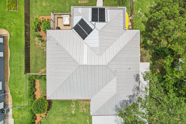 9830 Oak Trl, House other with 3 bedrooms, 3 bathrooms and null parking in Sebastian FL | Image 37