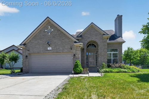 5324 Sequoia Ct, Grand Blanc, MI, 48439-3502 | Card Image