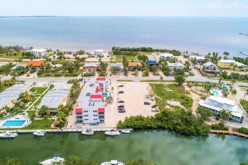 apt-106-605 Sombrero Beach Rd, Marathon, FL, 33050-3936 | Card Image