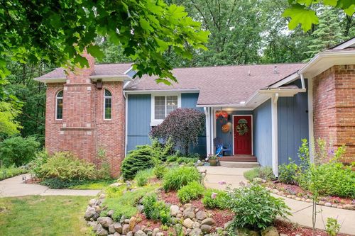 3340 Jossman Hills Road, Groveland Township, MI, 48462 | Card Image