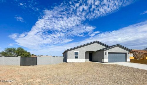 10398 W Midnight Dr, Arizona City, AZ, 85123-8876 | Card Image