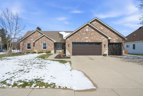 3101 Ernest Dr, Sandwich, IL, 60548-7061 | Card Image