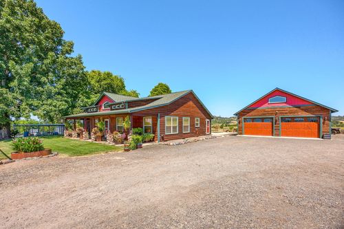 2511 Alta Vista Rd, Eagle Point, OR, 97524-9644 | Card Image