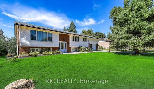 812 Frank Hill Rd, Kawartha Lakes, ON, K9J6X3 | Card Image