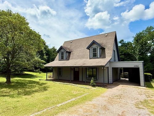 12304 Red Bud Dr, Norman, OK, 73026-8451 | Card Image
