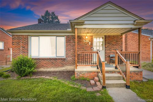 23531 Scotia Rd, Oak Park, MI, 48237-2158 | Card Image