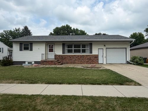 209 E Barck Ave, Luverne, MN, 56156-1108 | Card Image