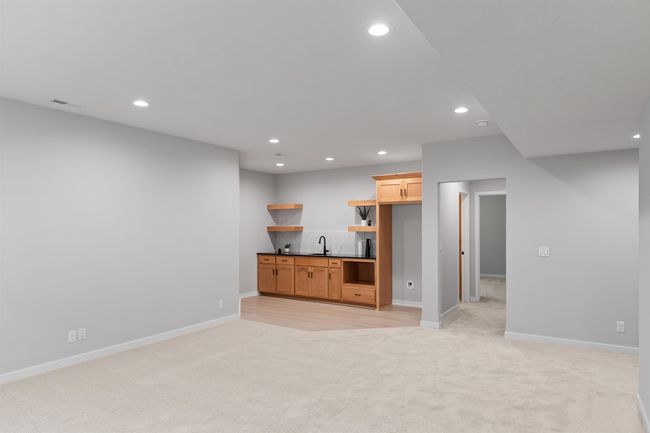 5410 N 196 Th St, House other with 5 bedrooms, 5 bathrooms and 4 parking in Elkhorn NE | Image 21