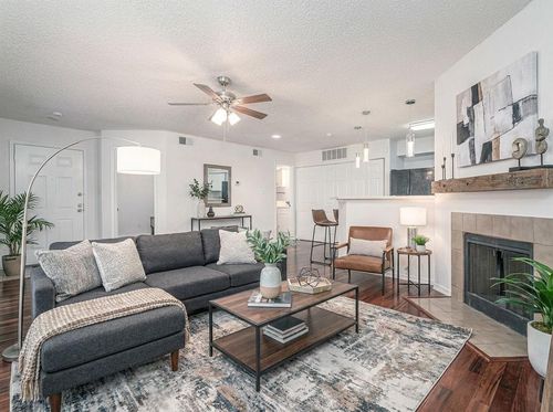1127-2300 Old Spanish Trl, Houston, TX, 77054-2140 | Card Image
