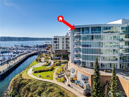 unit-604-320 Washington Ave, Bremerton, WA, 98337-1893 | Card Image