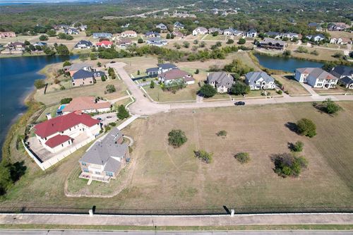 435 Breezeway Ct, Cedar Hill, TX, 75104-6734 | Card Image