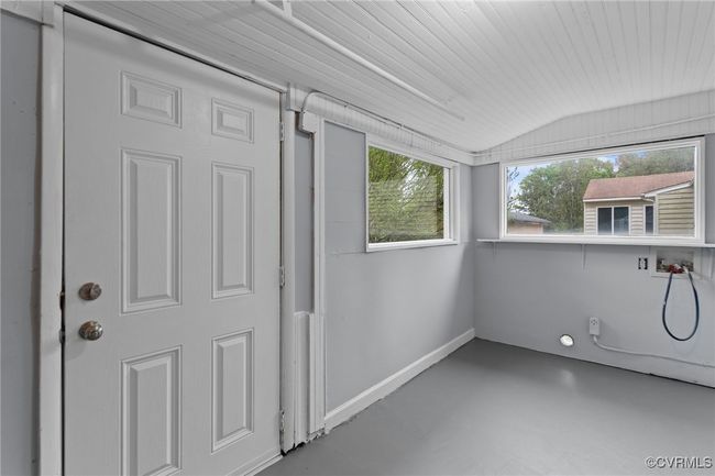 205 4 Th Ave, House other with 3 bedrooms, 2 bathrooms and null parking in Hopewell VA | Image 16