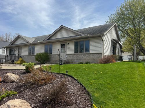 1055 S Main St, Zumbrota, MN, 55992-1615 | Card Image