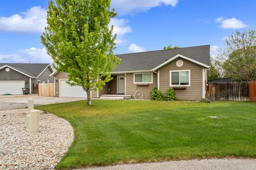 115 Cinnamon Court, Corvallis, MT, 59828 | Card Image
