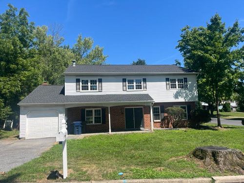 1701 Independence Ct, ALLENTOWN, PA, 18104-1746 | Card Image