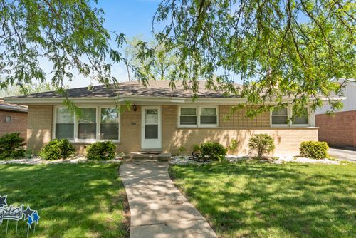 16657 Dobson Ave, South Holland, IL, 60473-3121 | Card Image