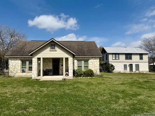 705 Weir, Karnes City, TX, 78118-3025 | Card Image
