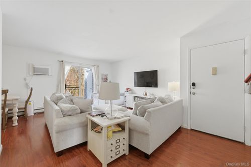 apt-j-12 Field Ct, Fishkill, NY, 12524-2613 | Card Image