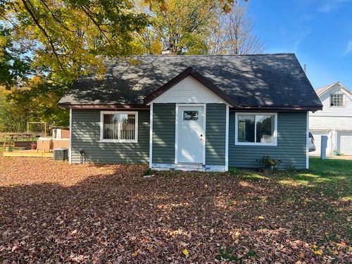 N7961 Mohheconnuck Rd, Bowler, WI, 54416-9461 | Card Image