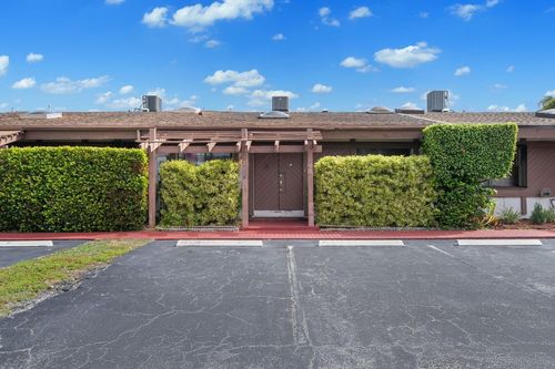 2679-2679 S Parkview Dr, Hallandale Beach, FL, 33009-2922 | Card Image