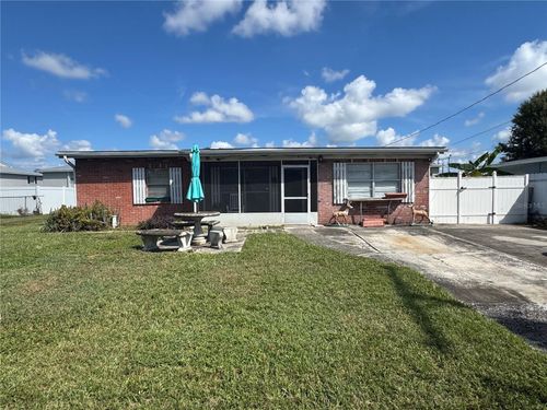 7710 Coral Vine Ln, TAMPA, FL, 33619-4202 | Card Image