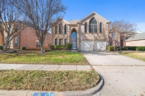 211 Nutmeg Ln, Euless, TX, 76039-7963 | Card Image