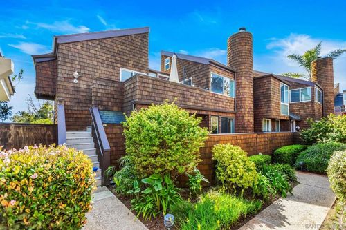 unit-39-325 S Sierra Ave, Solana Beach, CA, 92075-2223 | Card Image