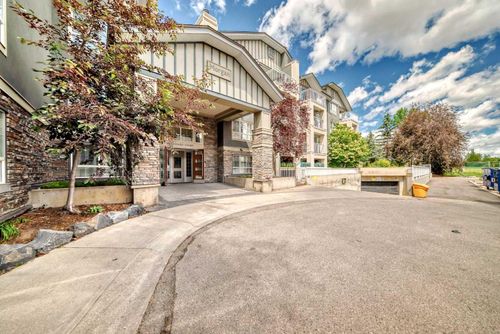 440-35 Richard Crt Sw, Calgary, AB, T3E7N9 | Card Image